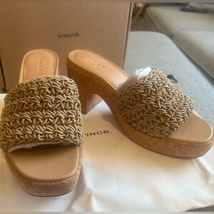 Vince Nicki Crochet Platform Sandal Size 9 M